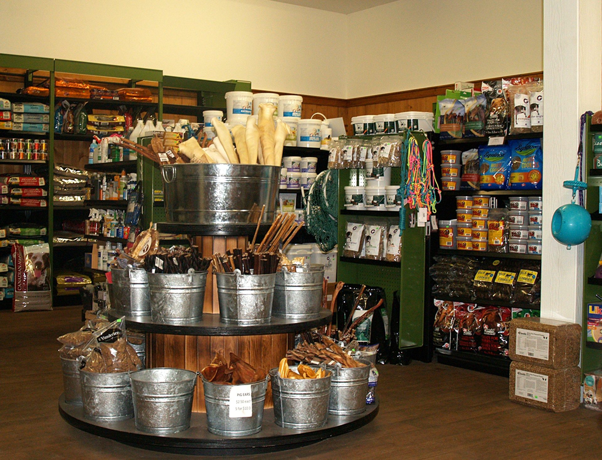 Vanderveen Pet Store